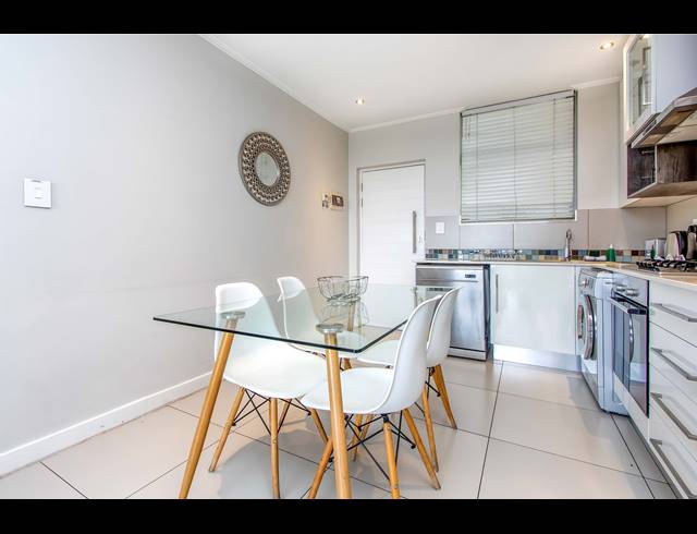 2 BEDROOM APARTMENT RENTED IN ROSEBANK